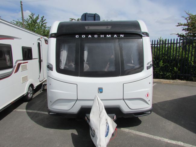 2019 Coachman VIP 520